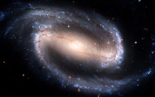 کهکشان مارپیچی میله ای